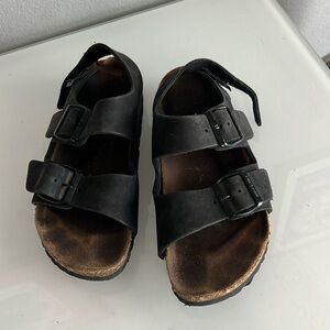 Women’s black leather Birkenstock sandals black with back straps 7.5/8
